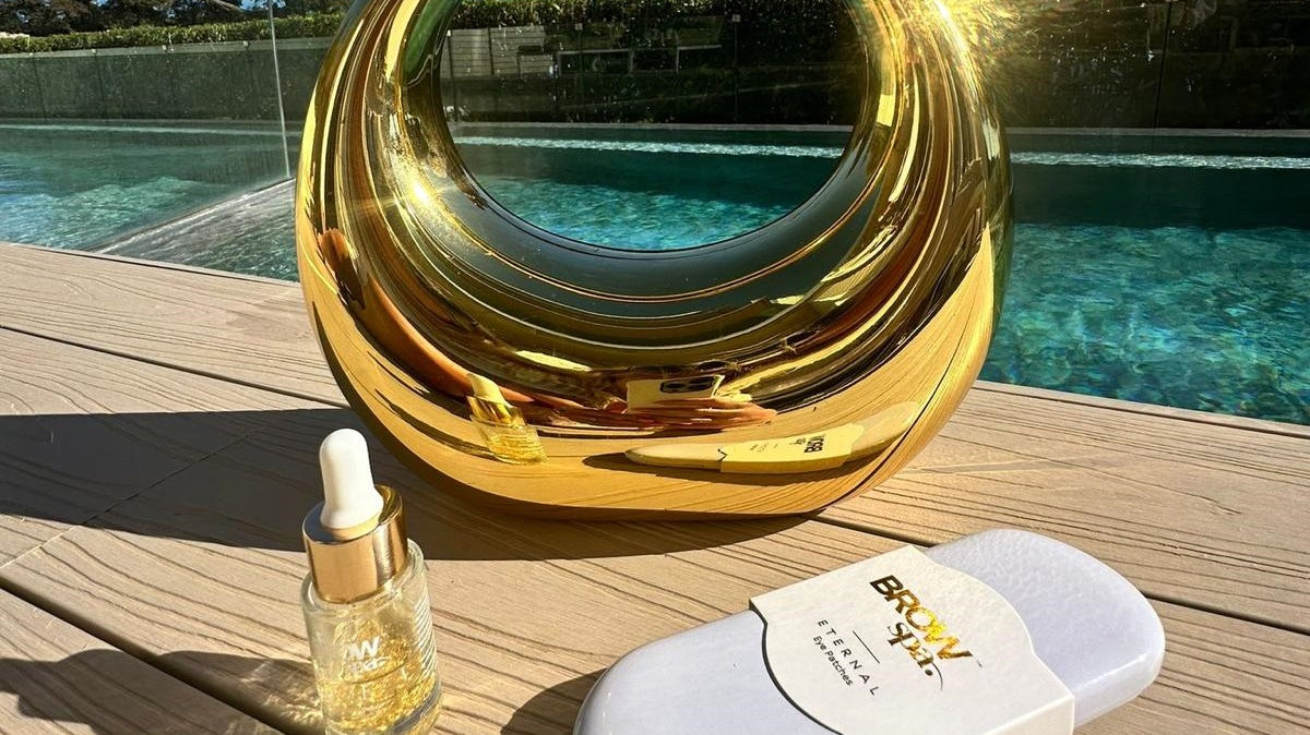Sun-Kissed Brows: 6 Tips for Long-Lasting Vacation Beauty